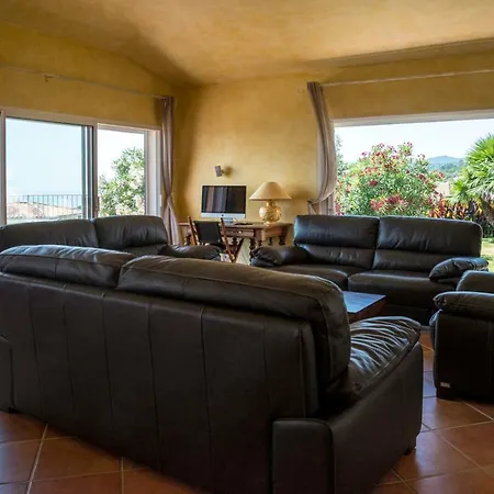 Luxueuse 6 Chambres Avec Piscine Chauffee , Vue Mer , Plage 3 Mn * Sari-Solenzara